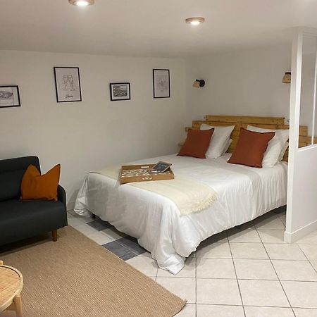Appart Studio Rdc De Maison Avec Exterieur Proche Reims แตงเกอซ์ ภายนอก รูปภาพ