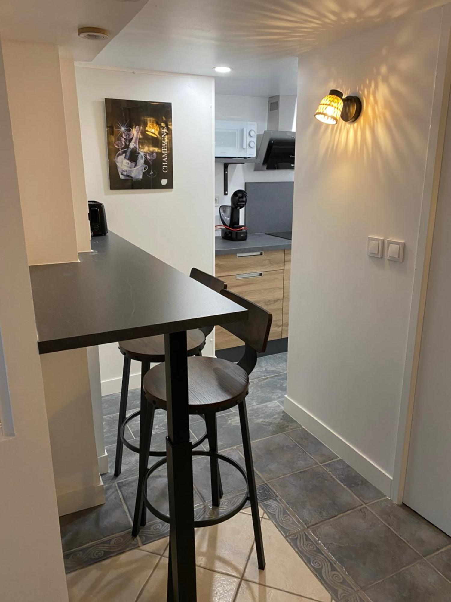 Appart Studio Rdc De Maison Avec Exterieur Proche Reims แตงเกอซ์ ภายนอก รูปภาพ