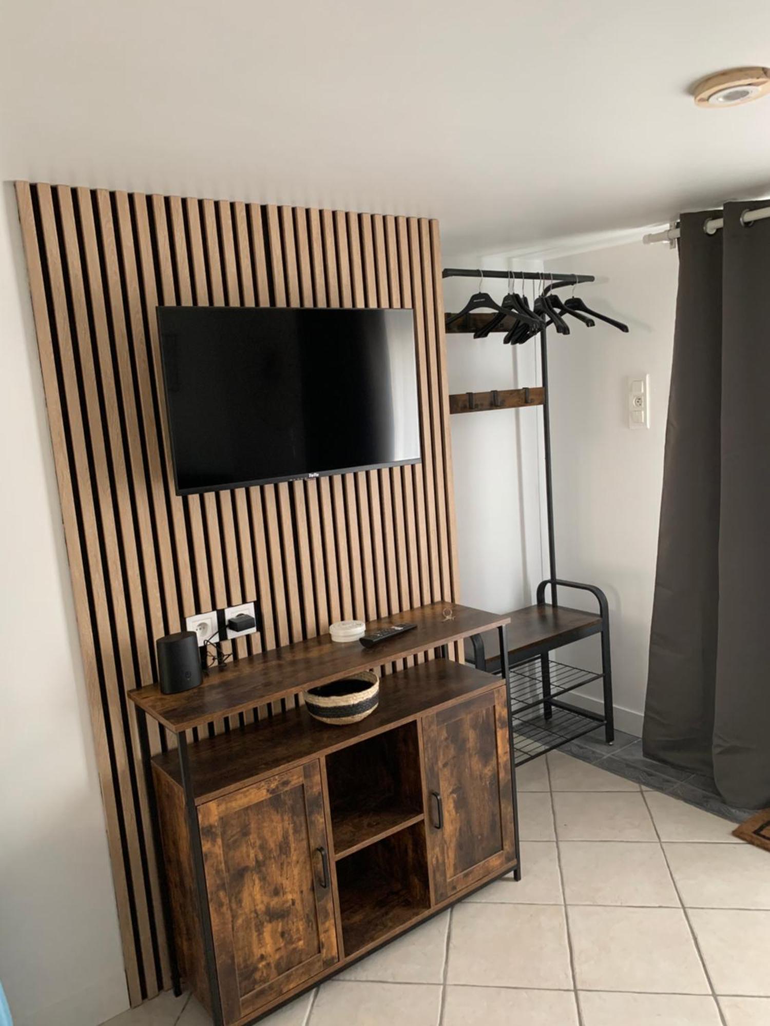 Appart Studio Rdc De Maison Avec Exterieur Proche Reims แตงเกอซ์ ภายนอก รูปภาพ